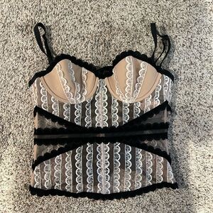 NWT VS Corset 32D